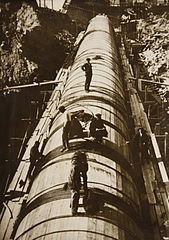 Монтаж напорного трубопровода, 1934 год