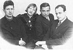 Слева направо:А. Даниахи, Н. Владимирская, А. Бадалбейли и учитель Борис Зейдман. Ленинград. 1938 год, май