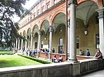 Кьостро цистерцианского монастыря Сант-Амброджо (ныне здание Католического университета). Милан