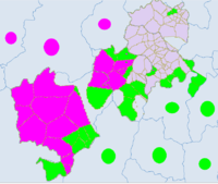 Национальные волости в центральной Сычуани. Светло-зелёный — и. Красный — тибетцы.