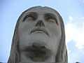 Голова статуи. Вид снизу