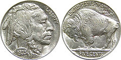 Пять центов 1935 (буффало никель) — монеты с изображением американского бизона выпускались с 1913 по 1938