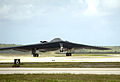 Взлёт B-2 с базы военно-воздушных сил США «Андерсен», располагающейся на острове Гуам в Тихом Океане.