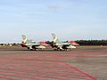 Истребители Ф-16 ВВС Индонезии на взлетно-посадочной полосе