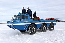 Советский плавающий грузо-пассажирский транспортёр поисково-спасательного комплекса для поиска и эвакуации космонавтов ЗИЛ-49061
