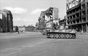 «Тигр» в Харькове на пл. Розы Люксембург, лето 1943 года