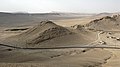 Дорога в пустыне рядом с Пальмирой