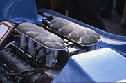 Легендарный двигатель Ford Cosworth DFV, который использовался в Формуле 1 с 1963 по 1988 год