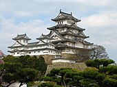 Пример японской архитектуры: Замок Химэдзи, в Химедзи (Япония)