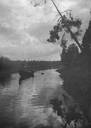 гребец на реке 1915 г.