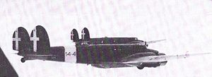 Итальянские бомбардировщики Fiat BR.20 в воздухе.