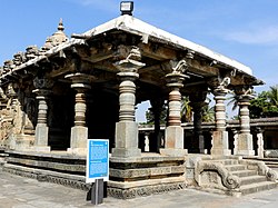 Храм Андаль (Ранганаяки) в храмовом комплексе Ченнакешава в Соманатхапуре, XIII век