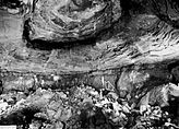 Внутри котловой полости подземного взрыва Гном, 3,1 кт на глубине 361 м. Стрелкой указан человек