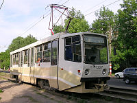 Трамвай 71-608
