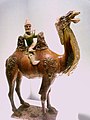 Иностранец на верблюде, стиль сань-цай, династия Тан.