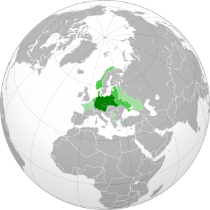 Владения Германии по состоянию на 1942 год:      Германия[1] и Генерал-губернаторство      Рейхскомиссариаты и формально независимая Дания      Военные администрации