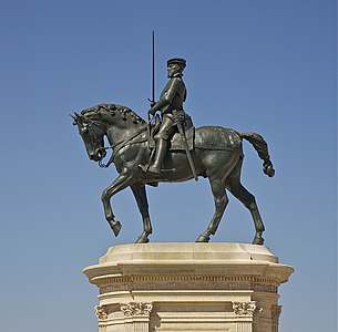 Памятник маршалу Анну де Монморанси (1886), Дворец Шантийи