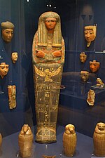 Антропоидный саркофаг, канопы, погребальные маски