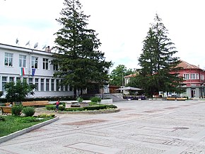 Центральная площадь Малко-Тырново
