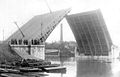 Пробная разводка моста, 1914 год