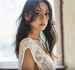Ли Хё Ри в фотосессии для Marie Claire Korea, 2017 год