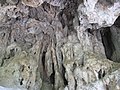 Сталактиты в пещере