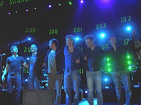 A-ha на выступлении в Кёльне, 20 октября 2005