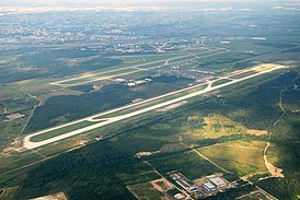 Аэропорт Пулково с высоты птичьего полёта в 2009 году