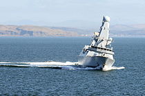 Эсминец с управляемым ракетным оружием HMS Diamond