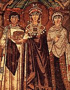 Императрица Феодора, жена императора Юстиниана, одета в пурпур (VI век).