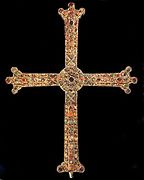 Золотой вестготский крест. V—VIII в. Сокровищница Санта-де-Овьедо, Астурия, Испания