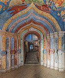 Килевидная закомара внутреннего портала Спасо-Преображенского собора Спасо-Евфимиева монастыря в Суздале