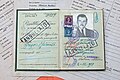 Итальянский заграничный паспорт Менгеле, выданный на имя Гельмута Грегора.