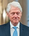Билл Клинтон (1993—2001) род. 19 августа 1946 (77 лет)