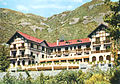 Гостиница и горячие источники в Вильявисенсио (закрыты с 1978 года, в настоящее время курорт).