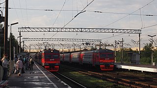Электропоезда на станции