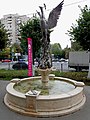 Памятник—фонтан «Жар-птица».