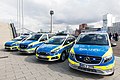 С 2013 года некоторые полицейские авто также имеют неоново-жёлтые контрастные наклейки.