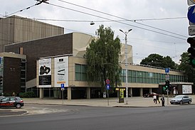 Главный фасад театра