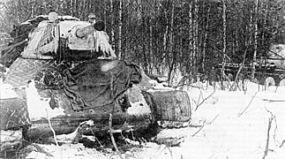 Танки Т-34 1-й гв. тбр. Декабрь 1941 г.