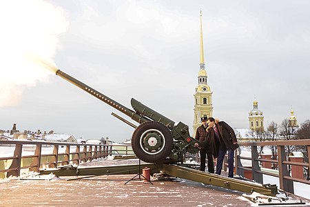 Выстрел полуденной пушки на Нарышкином бастионе