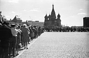 Красная площадь, очередь в Мавзолей Ленина, 1968 год