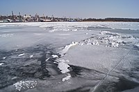 Замёрзший Дон в черте Ростова-на-Дону