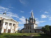 Ансамбль храмов Входа Господня в Иерусалим, Успения Пресвятой Богородицы и Георгия Победоносца в колокольне, город Юрьевец