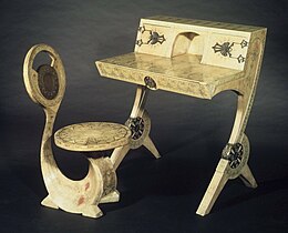 Кресло «кобра» и письменный стол. 1902. Карло Бугатти. Музей Бруклина