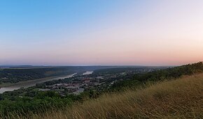 Панорама села Синьков с подъёма в сторону с. Колодробка