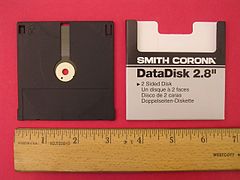 2,8″ дискета от Smith Corona (англ.) (рус.