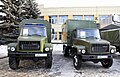 ГАЗ-33081-1091 и автомобиль технической поддержки ГАЗ-33086 «Земляк».