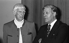 Герхард Маркс (слева) и канцлер ФРГ Гельмут Шмидт