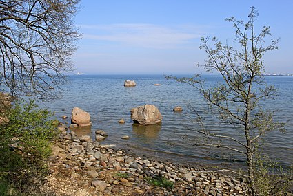 Побережье моря в Рокка-аль-Маре